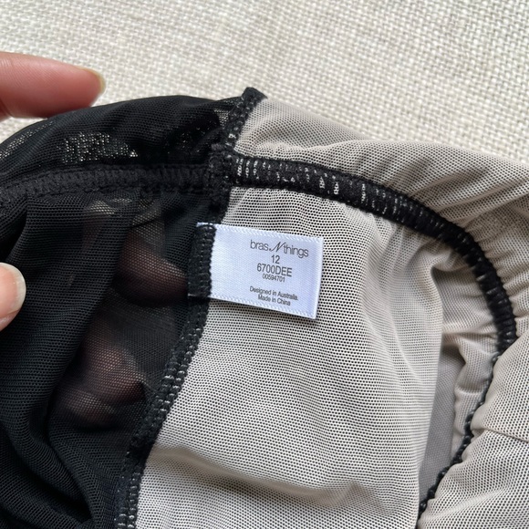 Black Sheer Lace Halter Bodysuit - Picture 6 of 7